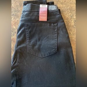 Black pull on skinny jeans